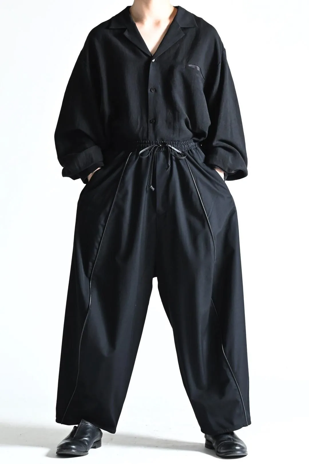 Wool Gabardine Leather Piping Solid Pants